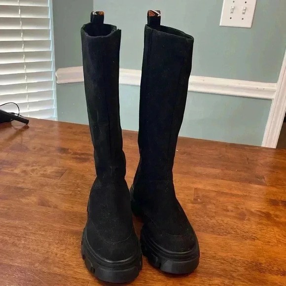 New Farm Rio Anthropologie tall black suede lug sole boots embroidered back sz 7 - Picture 9 of 13